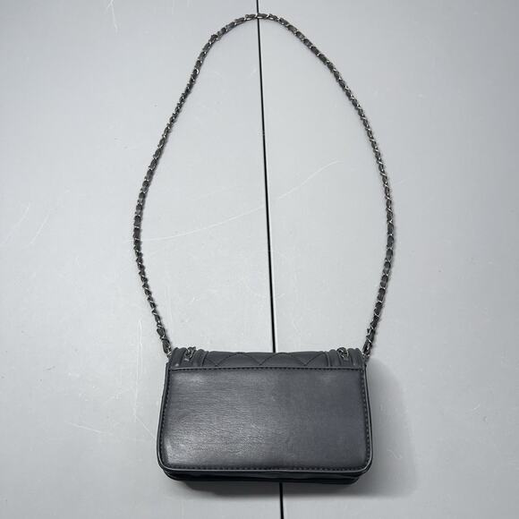 Badgley Mischka Black Chevron Quilted Crossbody Bag Metal Chains Strap Vegan - Picture 2 of 16